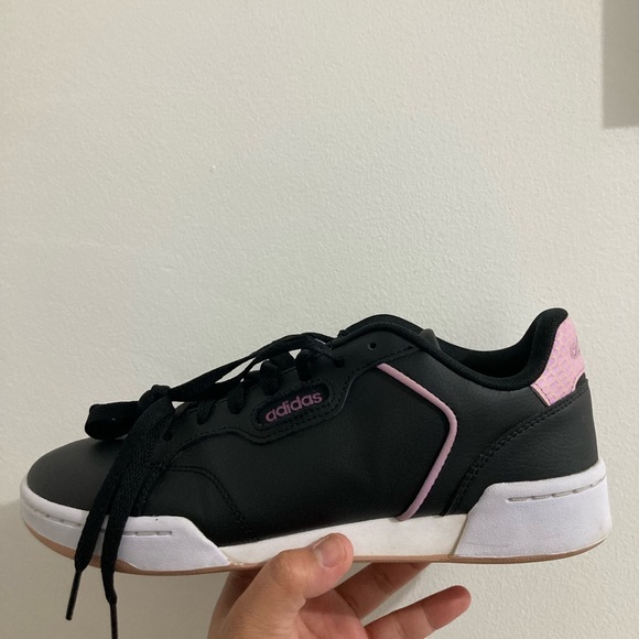 Adidas Roguera size US 8 women shoes - Picture 4 of 8